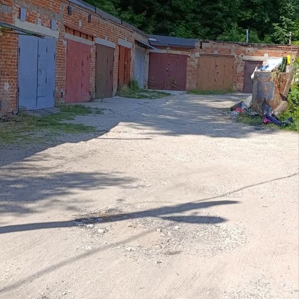 Гаражи