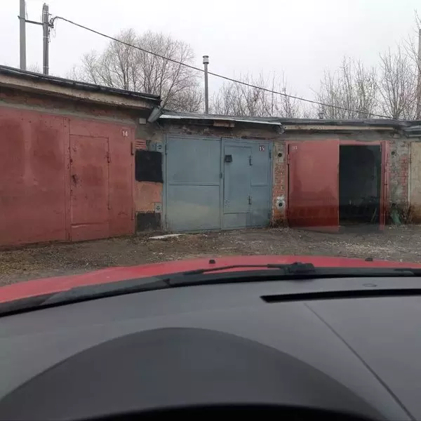 Гаражи